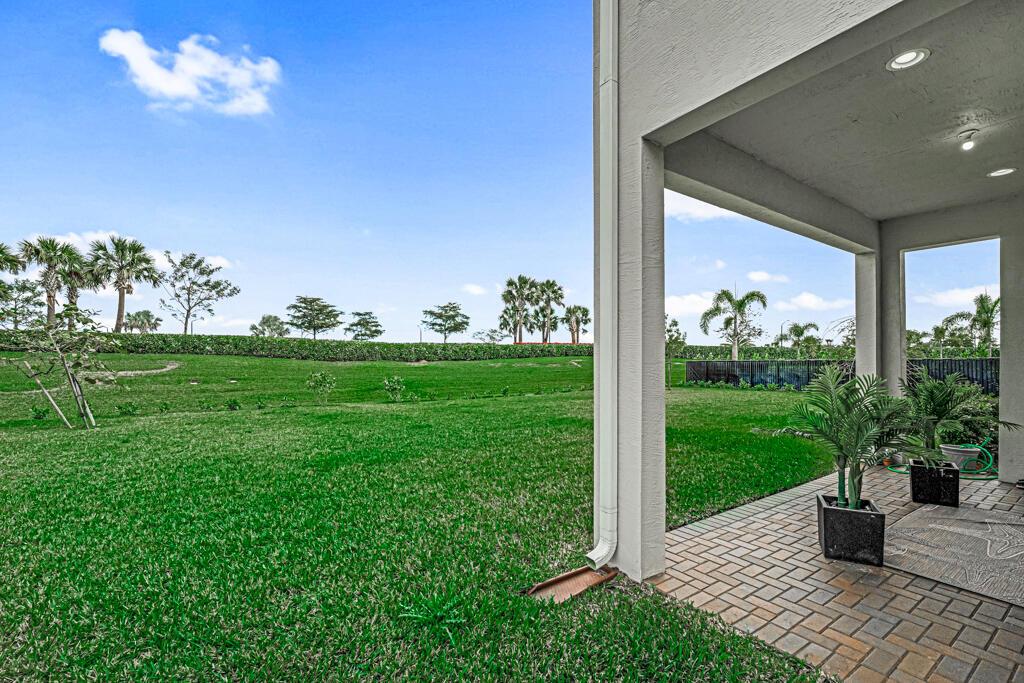 ORCHARDS OF WESTLAKE PHAS - Residential Lease