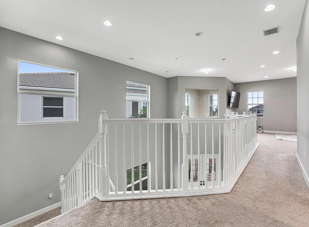 ORCHARDS OF WESTLAKE PHAS - Residential Lease