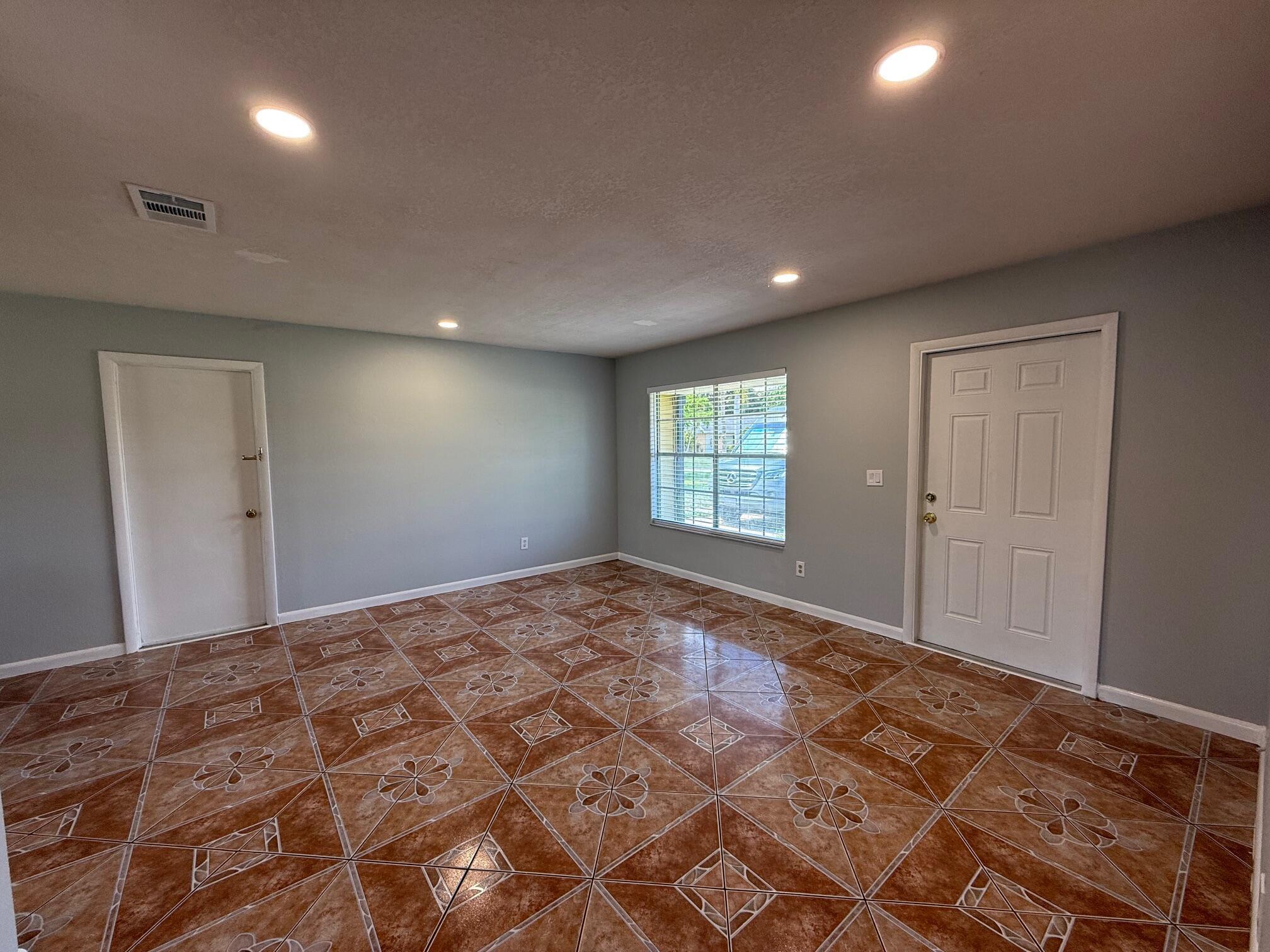 Port St Lucie- Section 42 - Residential Lease