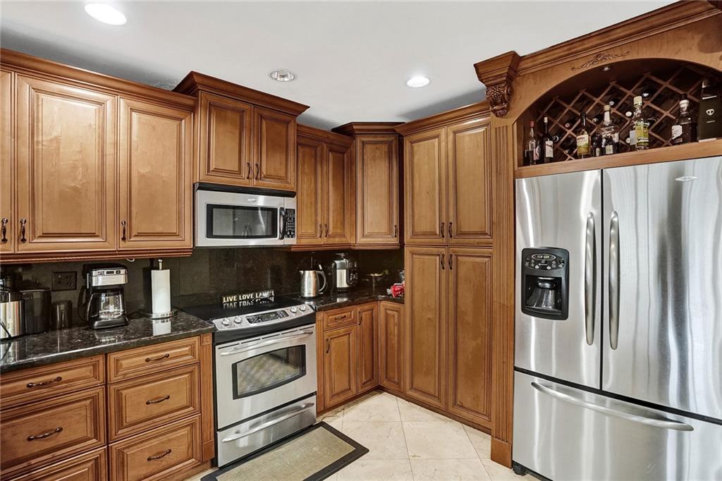 The Windings 70-44 B - Residential Income