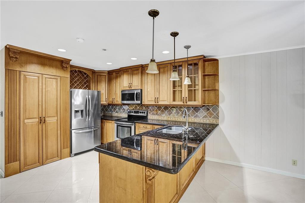 The Windings 70-44 B - Residential Income