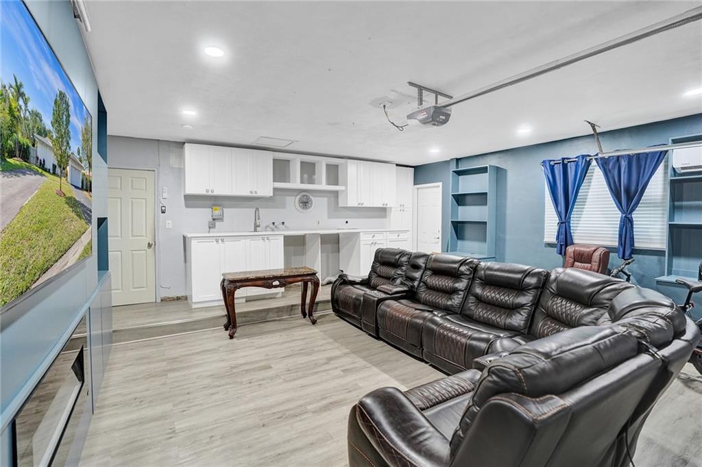 The Windings 70-44 B - Residential Income