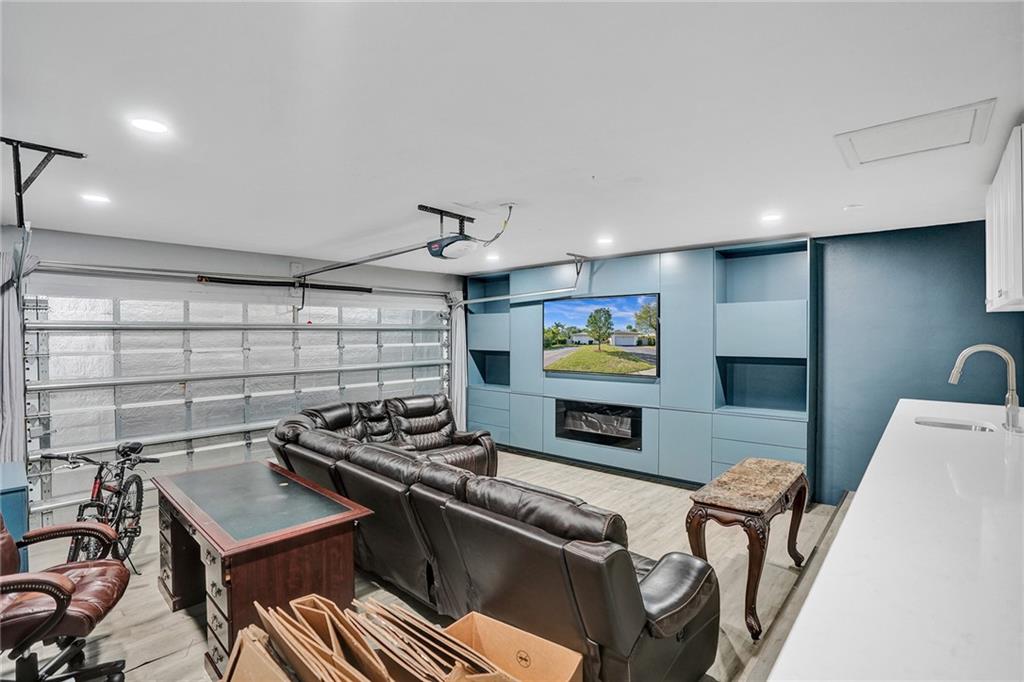 The Windings 70-44 B - Residential Income