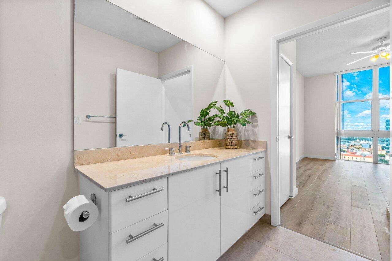 CITYPLACE SOUTH TOWER CONDO - Residential