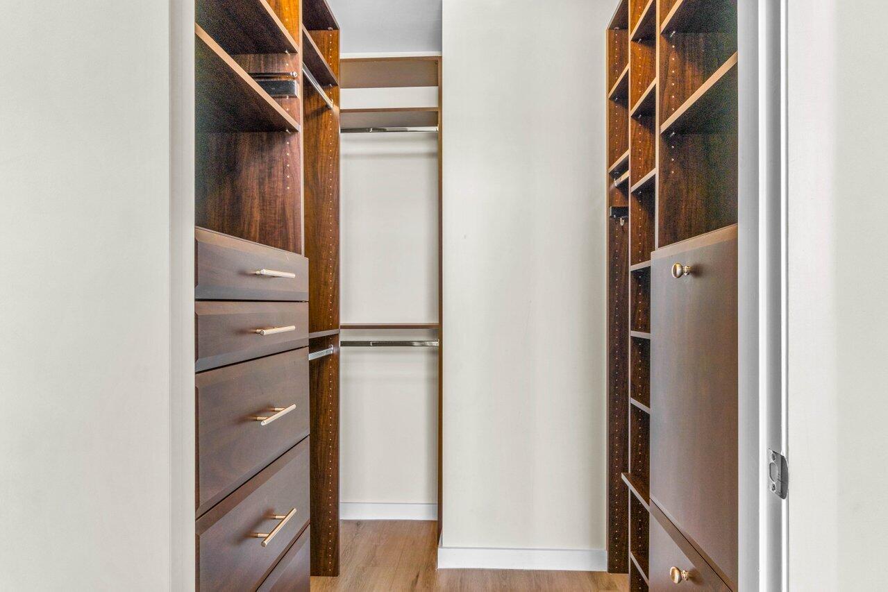 CITYPLACE SOUTH TOWER CONDO - Residential