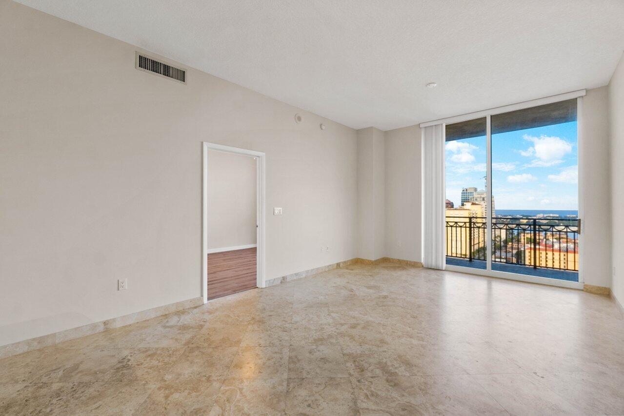 CITYPLACE SOUTH TOWER CONDO - Residential