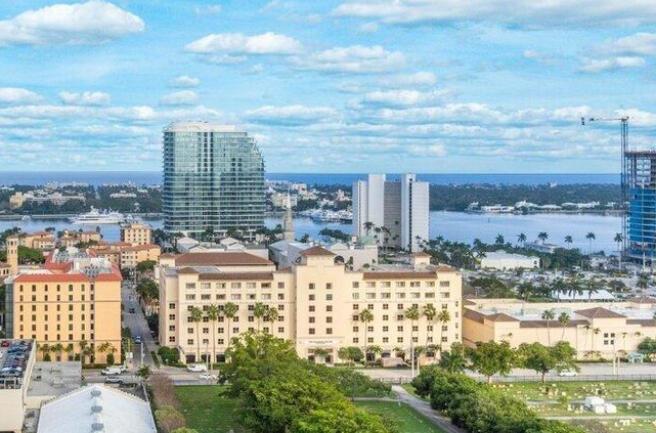 CITYPLACE SOUTH TOWER CONDO - Residential