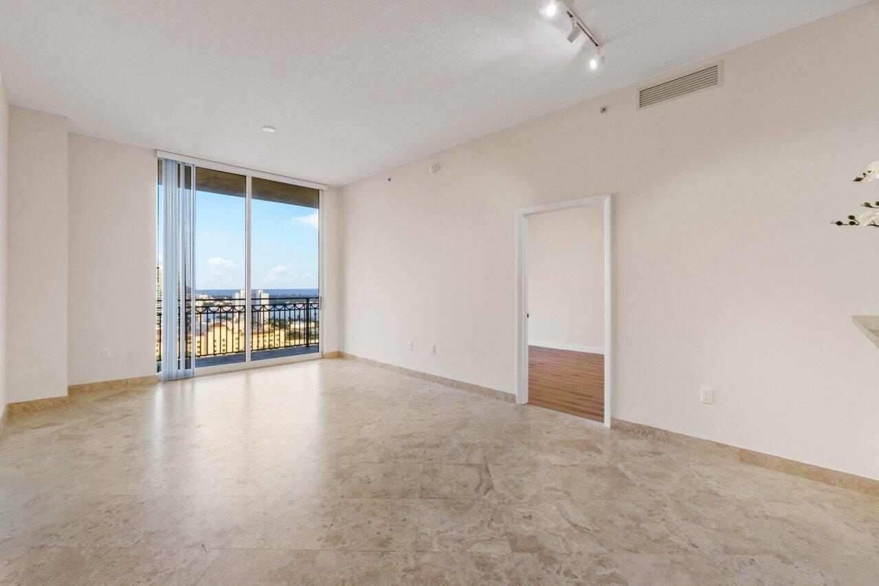 CITYPLACE SOUTH TOWER CONDO - Residential