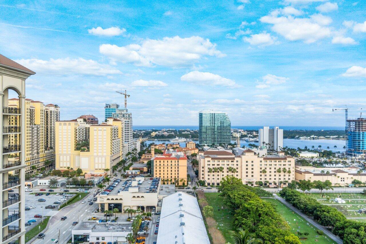 CITYPLACE SOUTH TOWER CONDO - Residential
