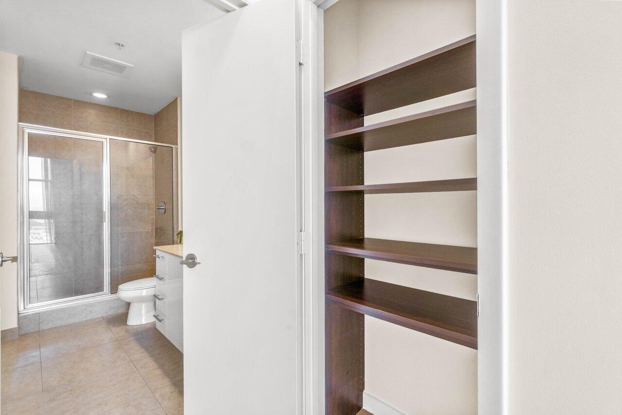 CITYPLACE SOUTH TOWER CONDO - Residential