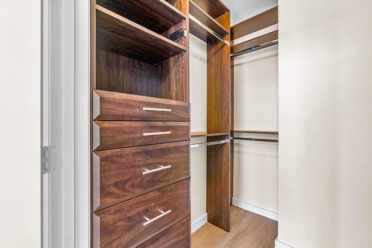 CITYPLACE SOUTH TOWER CONDO - Residential