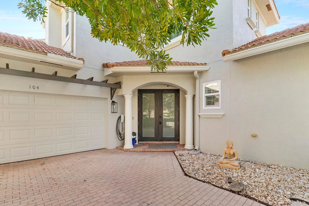 Photo of 104 Via Azurra, Jupiter, FL 33458 (MLS # R11146435)