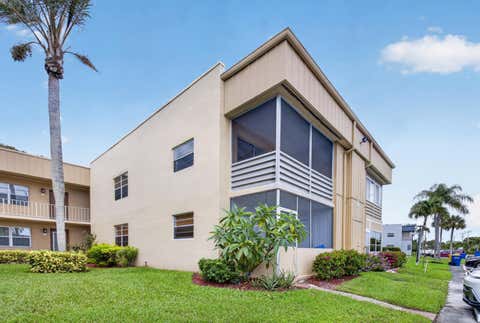 Tiny photo for 506 E Capri Road #506, Delray Beach, FL 33484 (MLS # B26039939)
