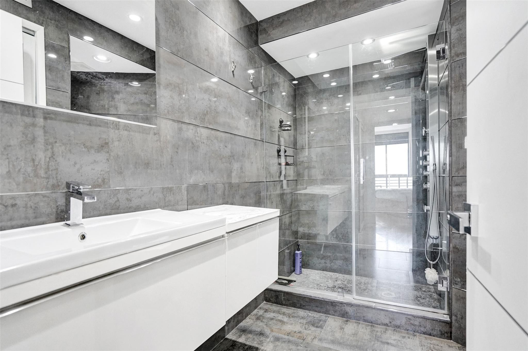 Mystic Pointe Condo - Residential