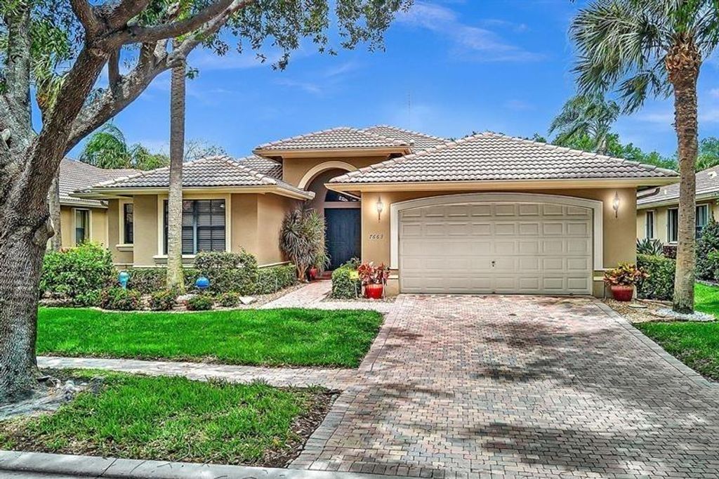 Photo of 7663 Via Grande, Boynton Beach, FL 33437 (MLS # F10380321)