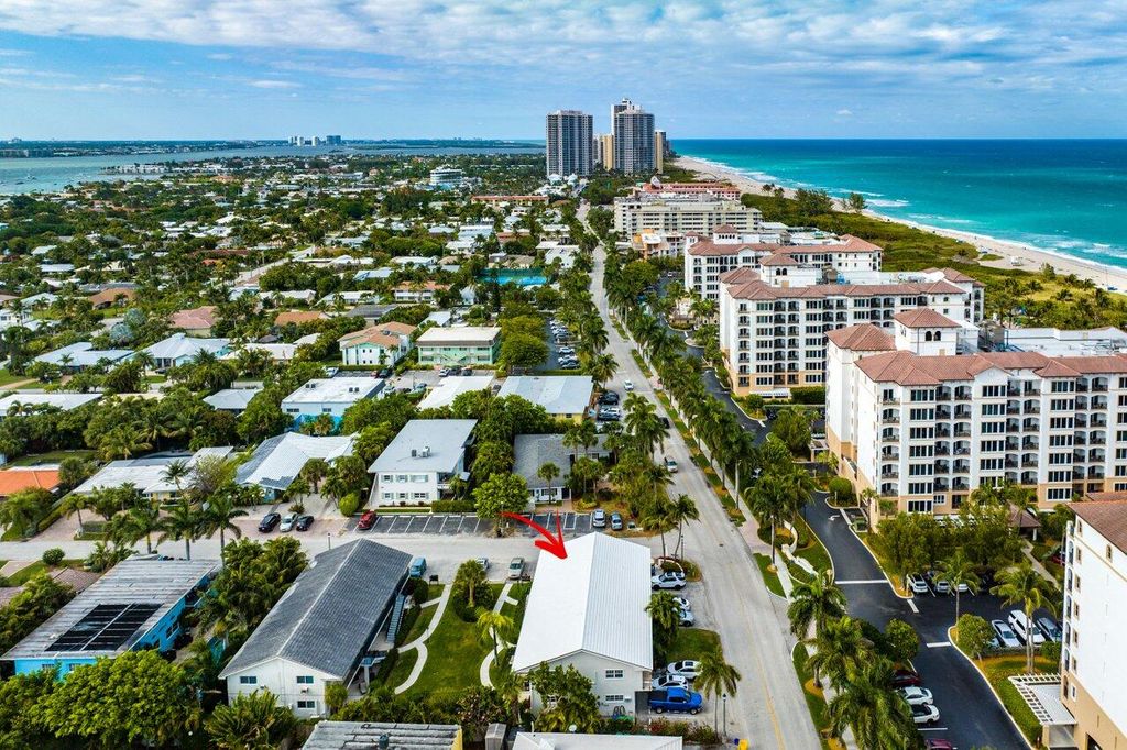 Photo of 100 Bravado Lane #4, Palm Beach Shores, FL 33404 (MLS # R10960243)