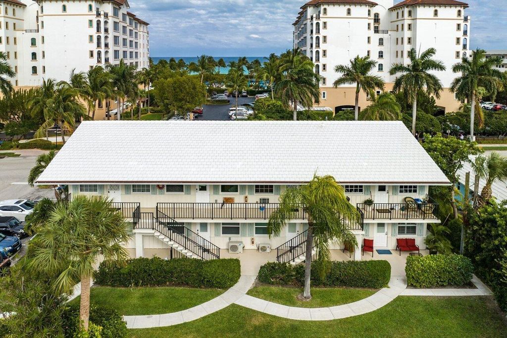 Photo of 100 Bravado Lane #4, Palm Beach Shores, FL 33404 (MLS # R10960243)