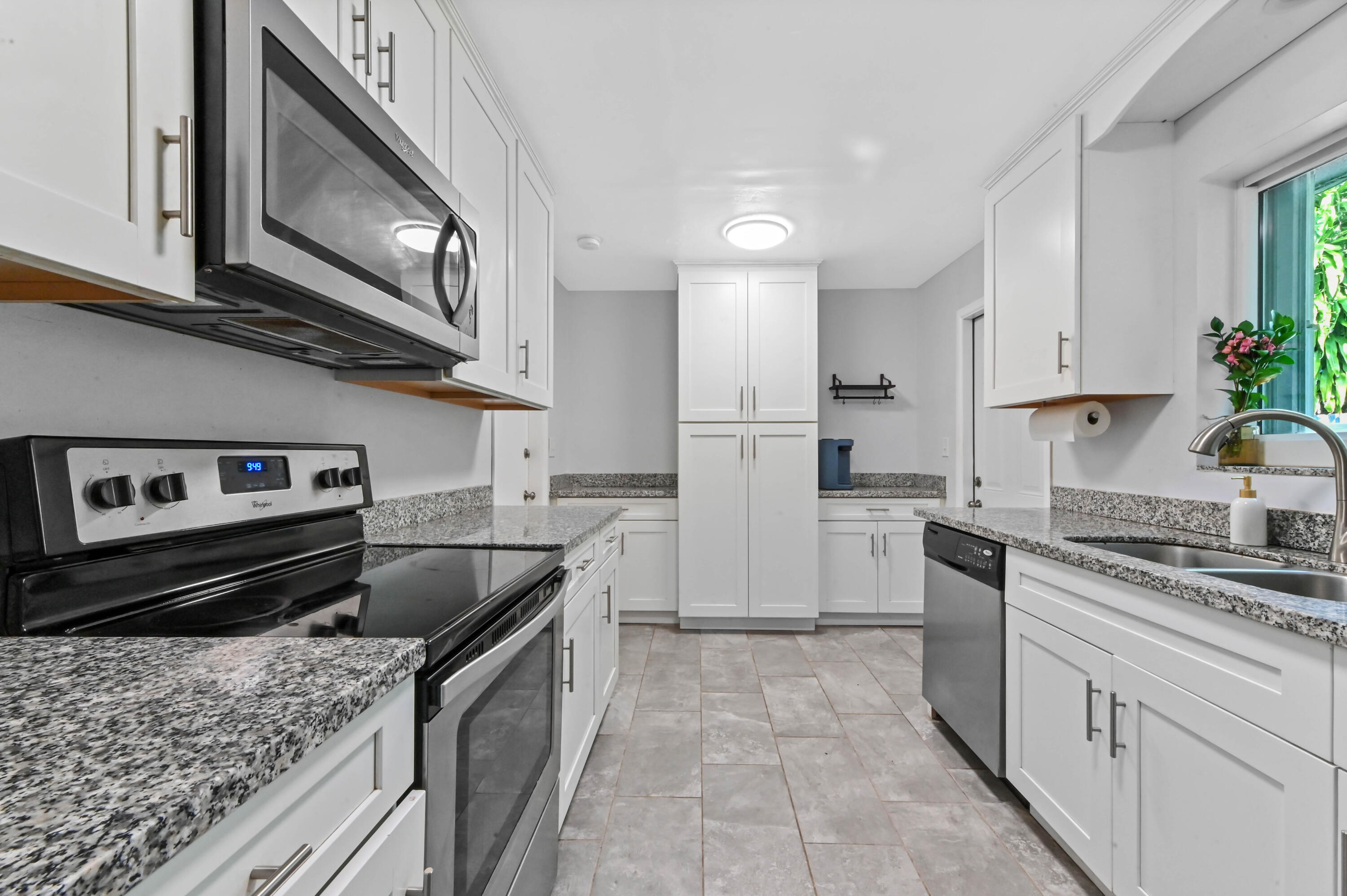 SEACREST ESTATES - Residential