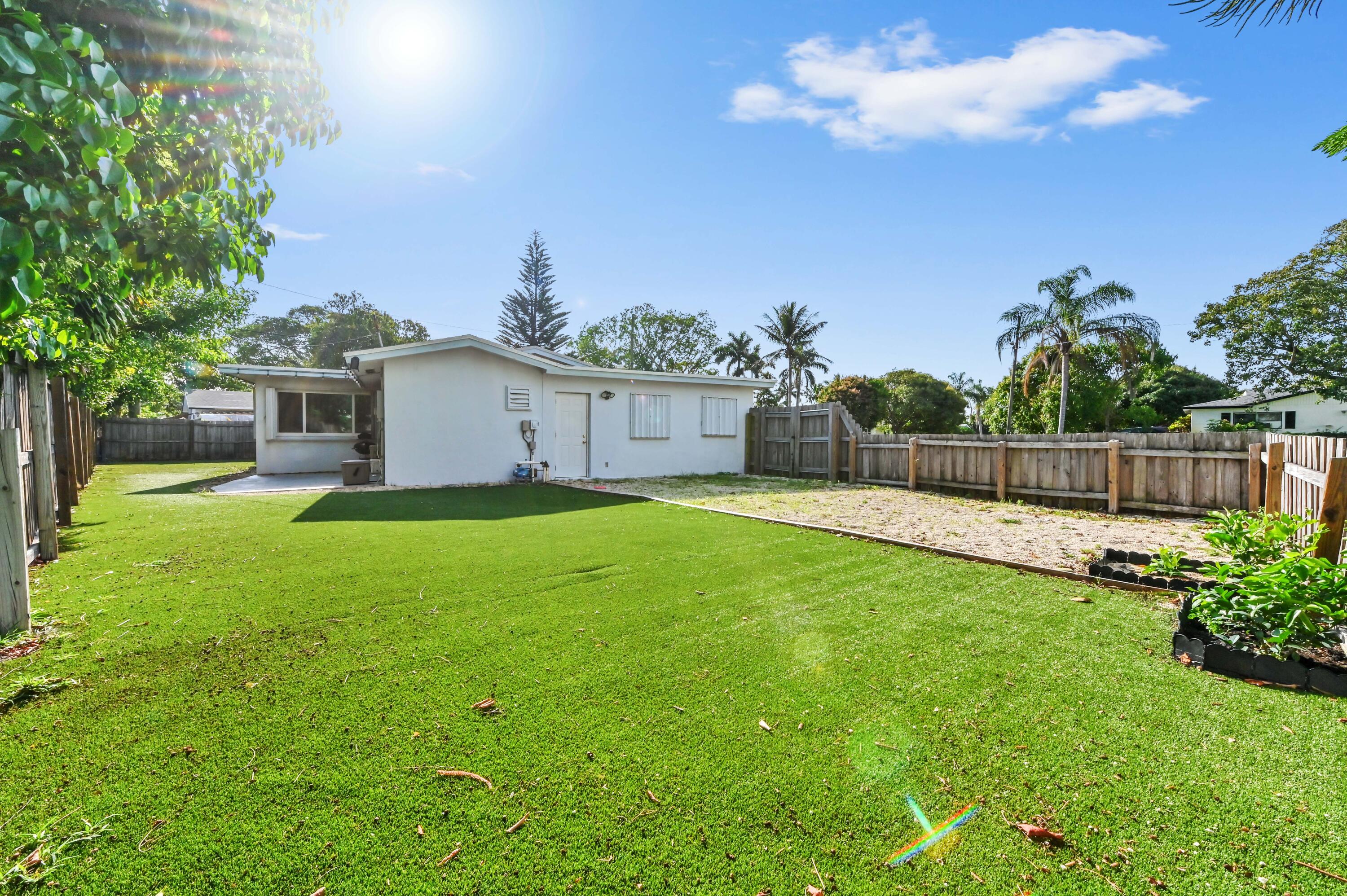 SEACREST ESTATES - Residential