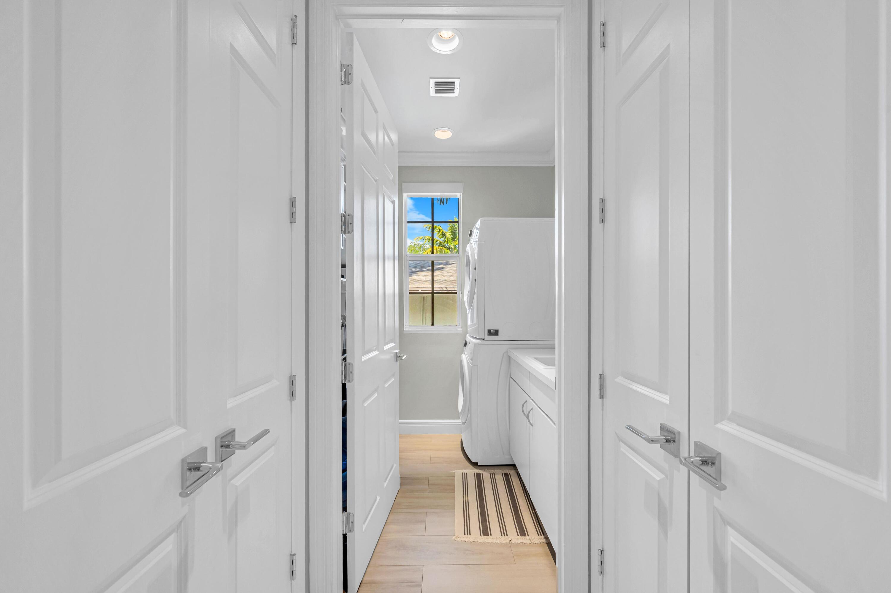 LAS OLAS PARK CORR PLAT - Residential