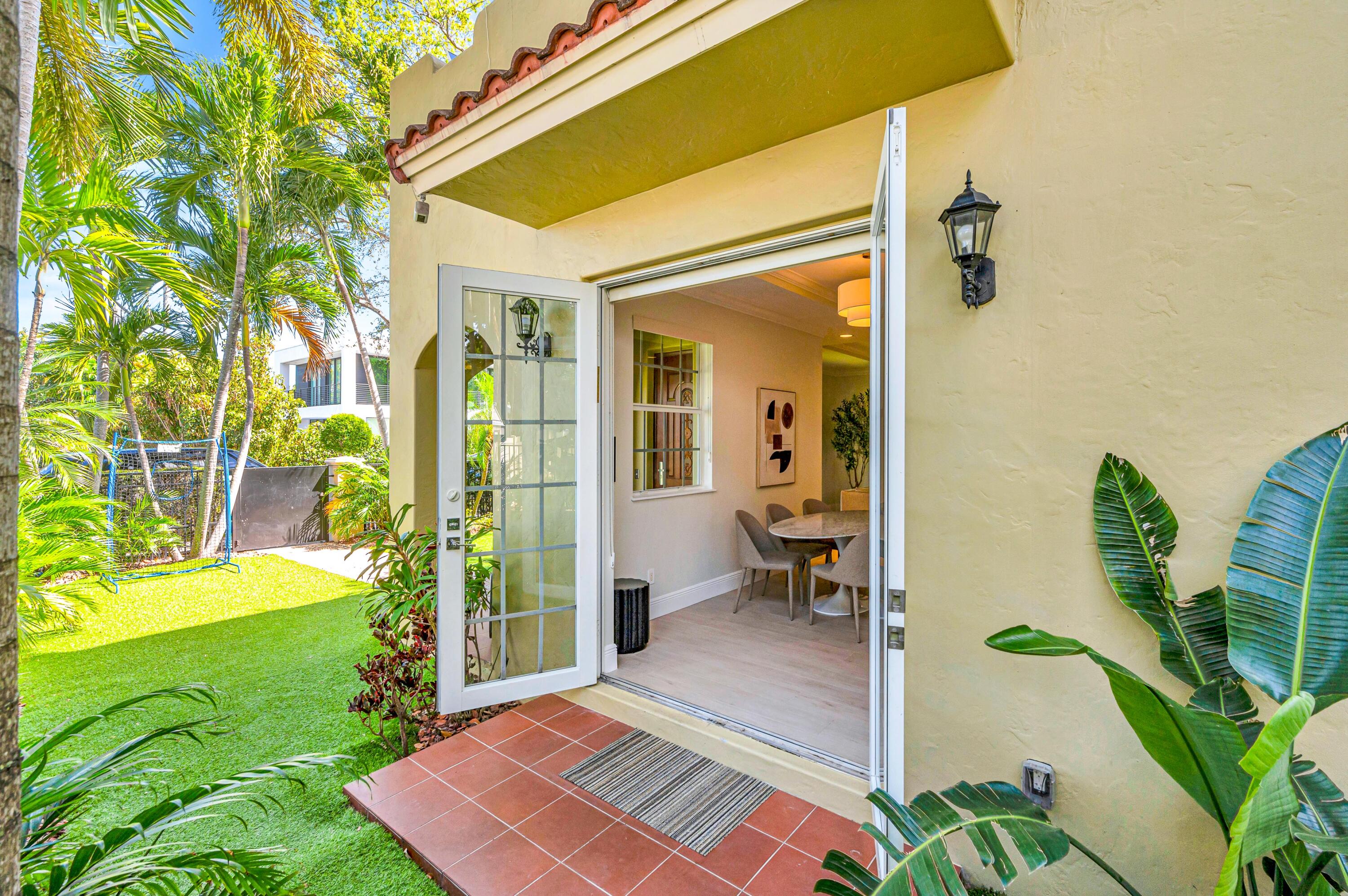 LAS OLAS PARK CORR PLAT - Residential