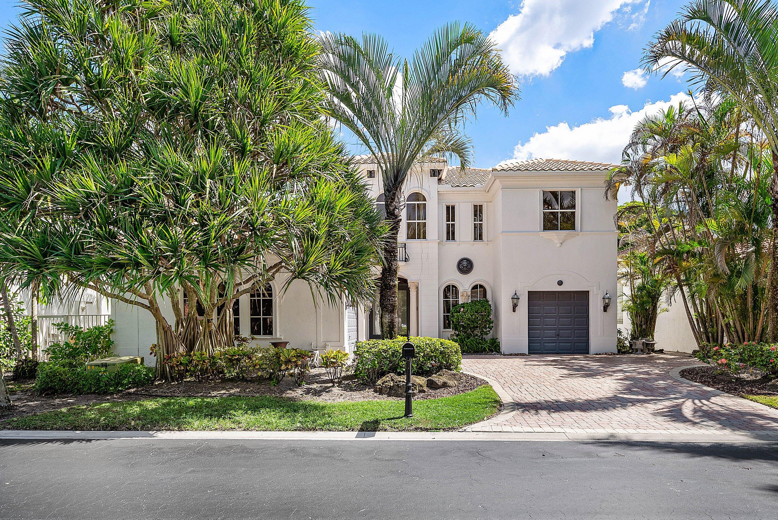 16267 Bristol Pointe Drive, Delray Beach, FL, 33446/$1,875,000 2 16267 Bristol Pointe Drive
