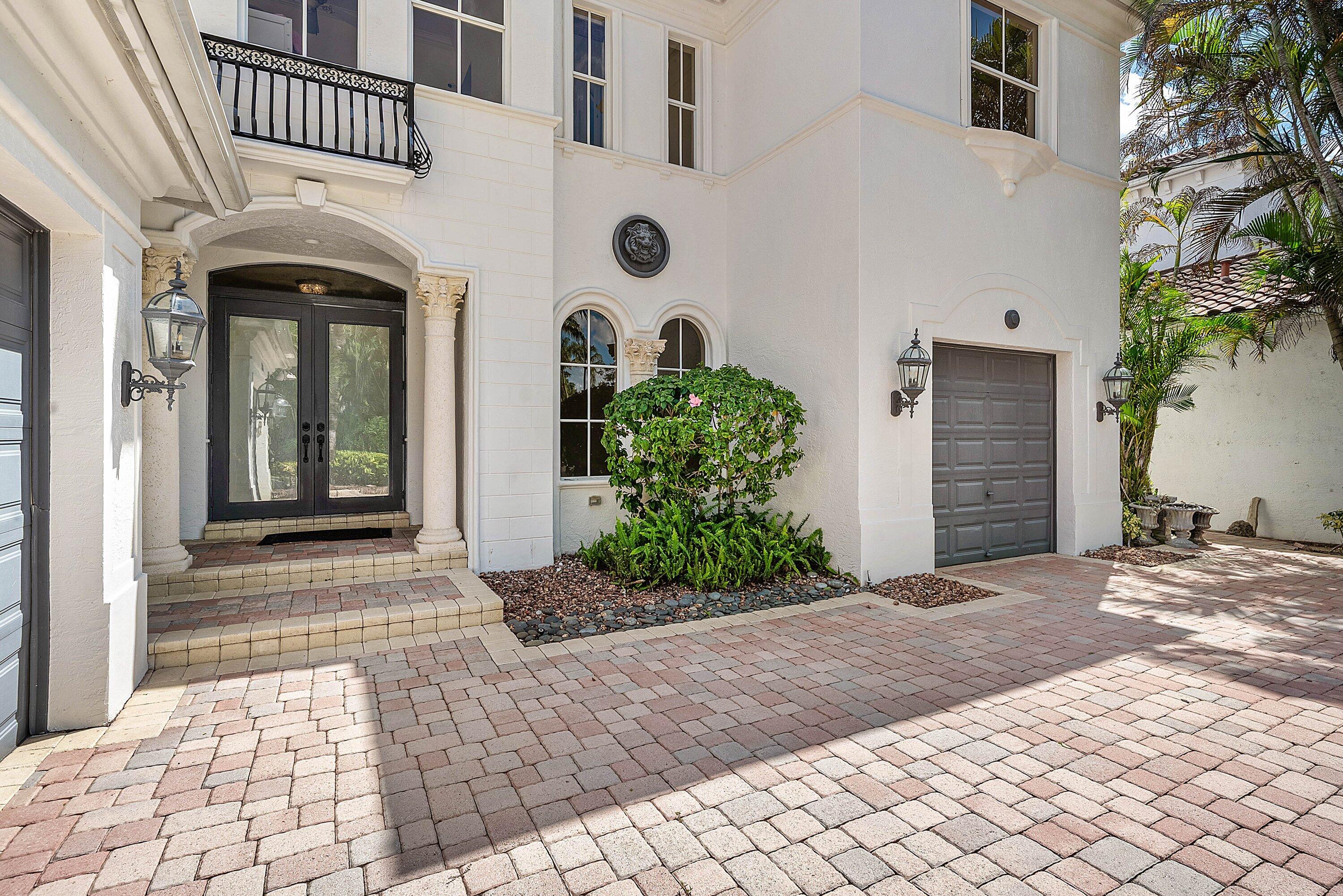 16267 Bristol Pointe Drive, Delray Beach, FL, 33446/$1,875,000 4 16267 Bristol Pointe Drive