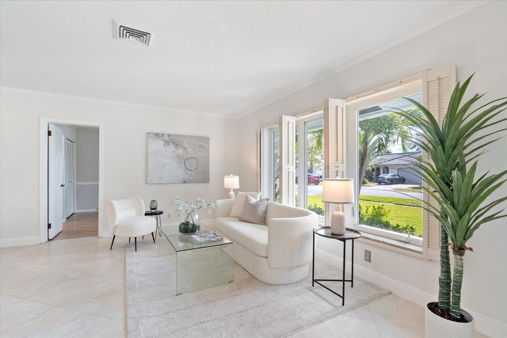 Photo of 1041 SW 7th Street, Boca Raton, FL 33486 (MLS # R11163015)