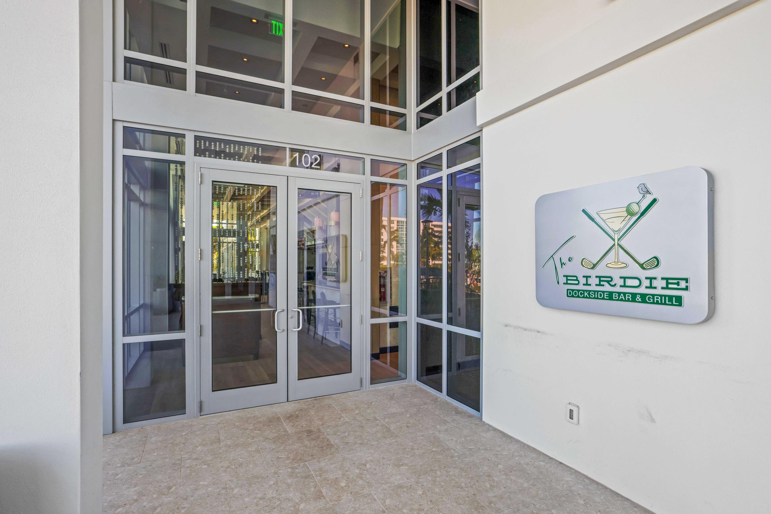 NAUTILUS 220 CONDOMINIUM - Residential