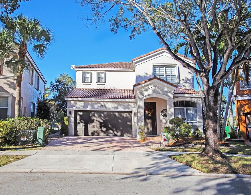 Welcome to this fantastic home located in the desirable gated community of Riviera Isles in Miramar. This cozy home features 4 bedrooms, 2.5 baths, with plenty of natural light. Nice floor plan with formal living and dining rooms, family room, upgraded kitchen with stainless steel appliances, laundry room upstairs for added convenience. Tile in the first floor and hardwood floors upstairs. Beautiful patio to enjoy the pool and sunrise with a peaceful water view. With its great location and move in ready condition, this home offers comfort and lifestyle. Don't miss the opportunity to make it yours. Furniture is negotiable. Read Broker Remarks.