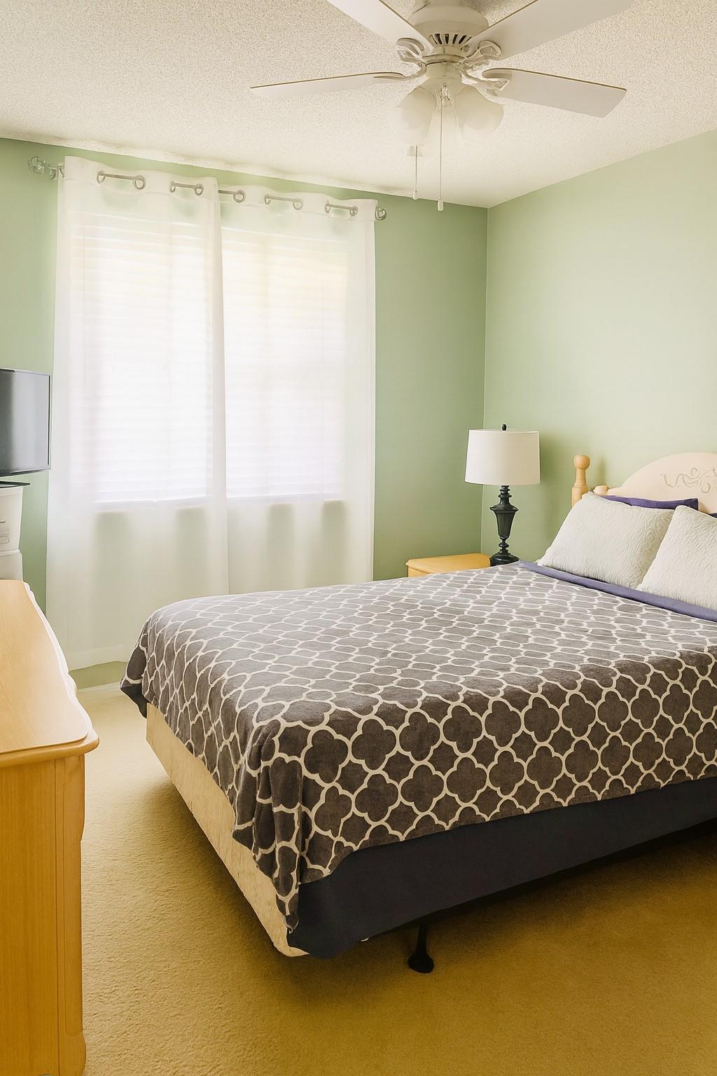 HOLIDAY SPRINGS EAST - Residential