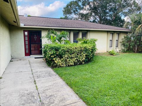 A home in Port St Lucie