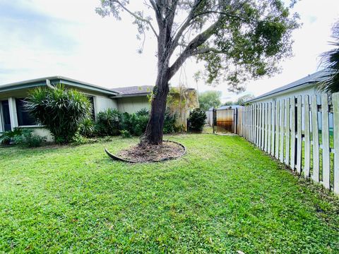 A home in Port St Lucie