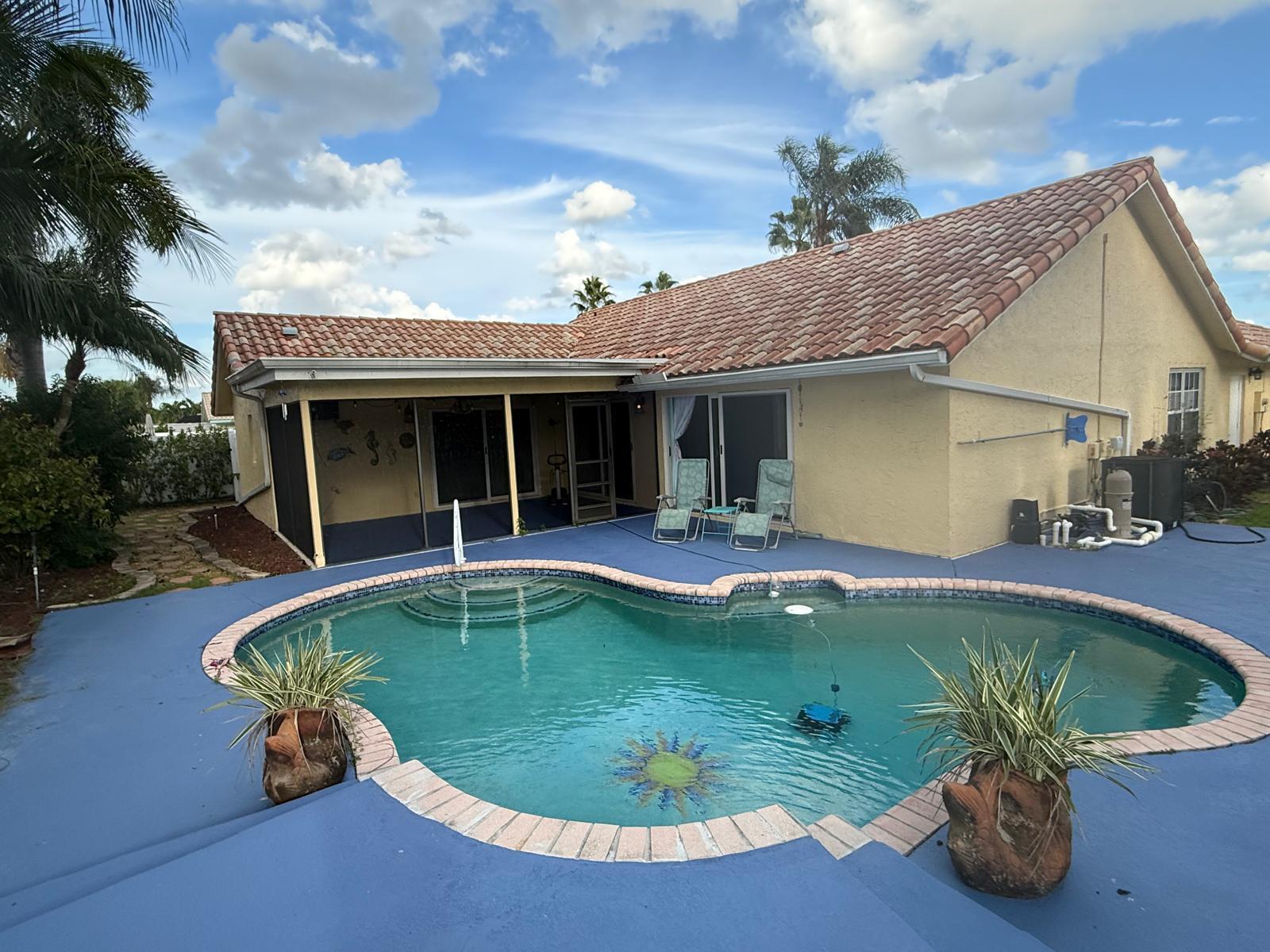 SUN VALLEY 2 - Residential Lease