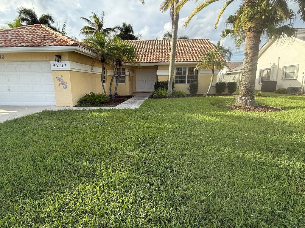 Photo of 9707 Sun Pointe Drive, Boynton Beach, FL 33437 (MLS # R11138548)