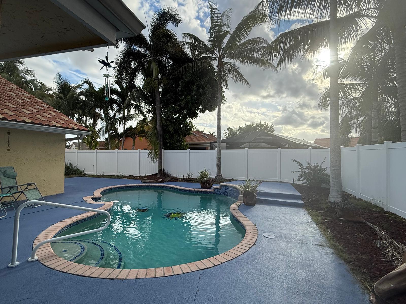 SUN VALLEY 2 - Residential Lease