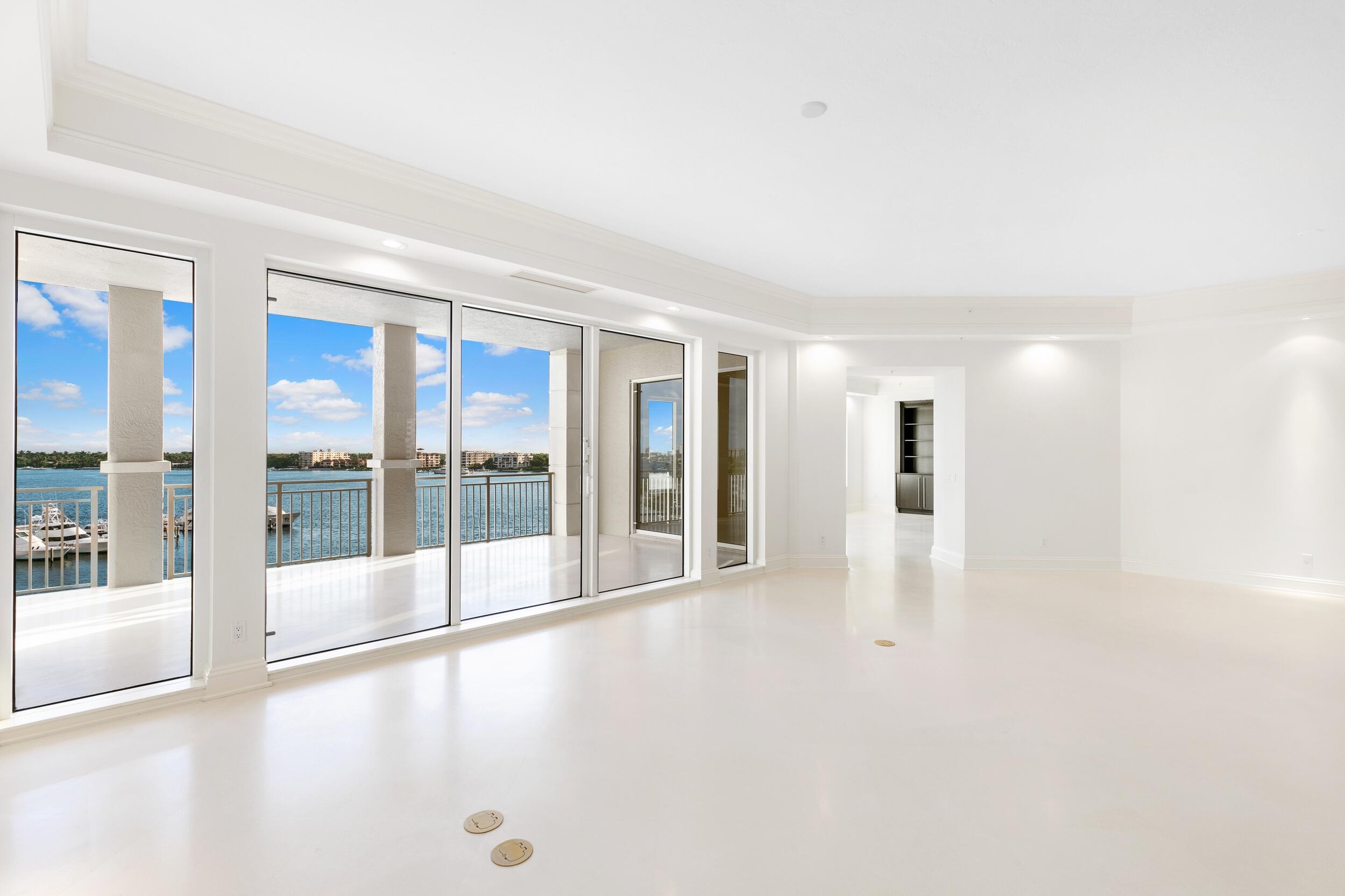 ONE WATERMARK PLACE OF THE PALM BEACHES - Residential