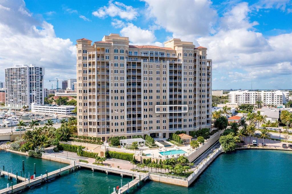 ONE WATERMARK PLACE OF THE PALM BEACHES - Residential