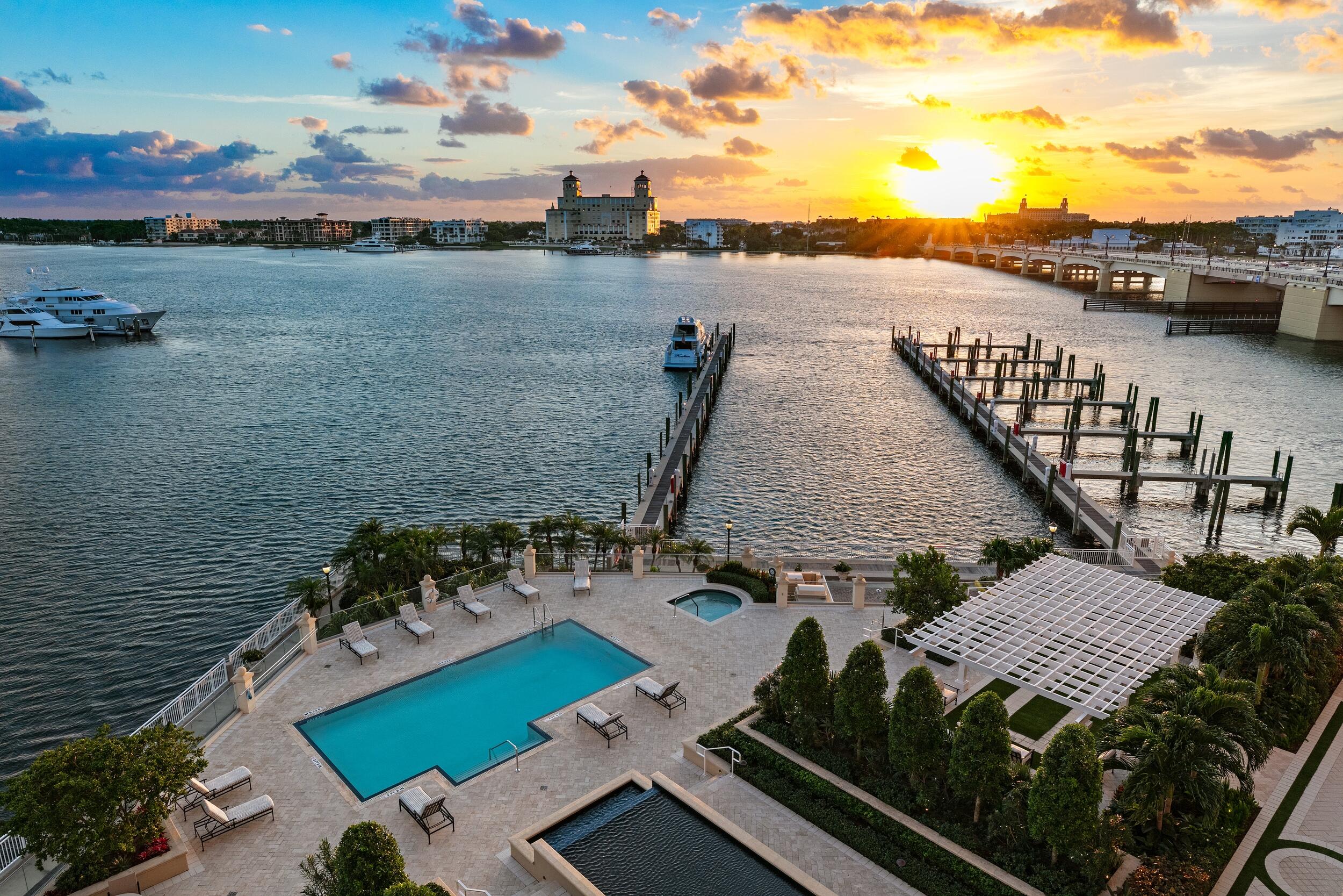 ONE WATERMARK PLACE OF THE PALM BEACHES - Residential