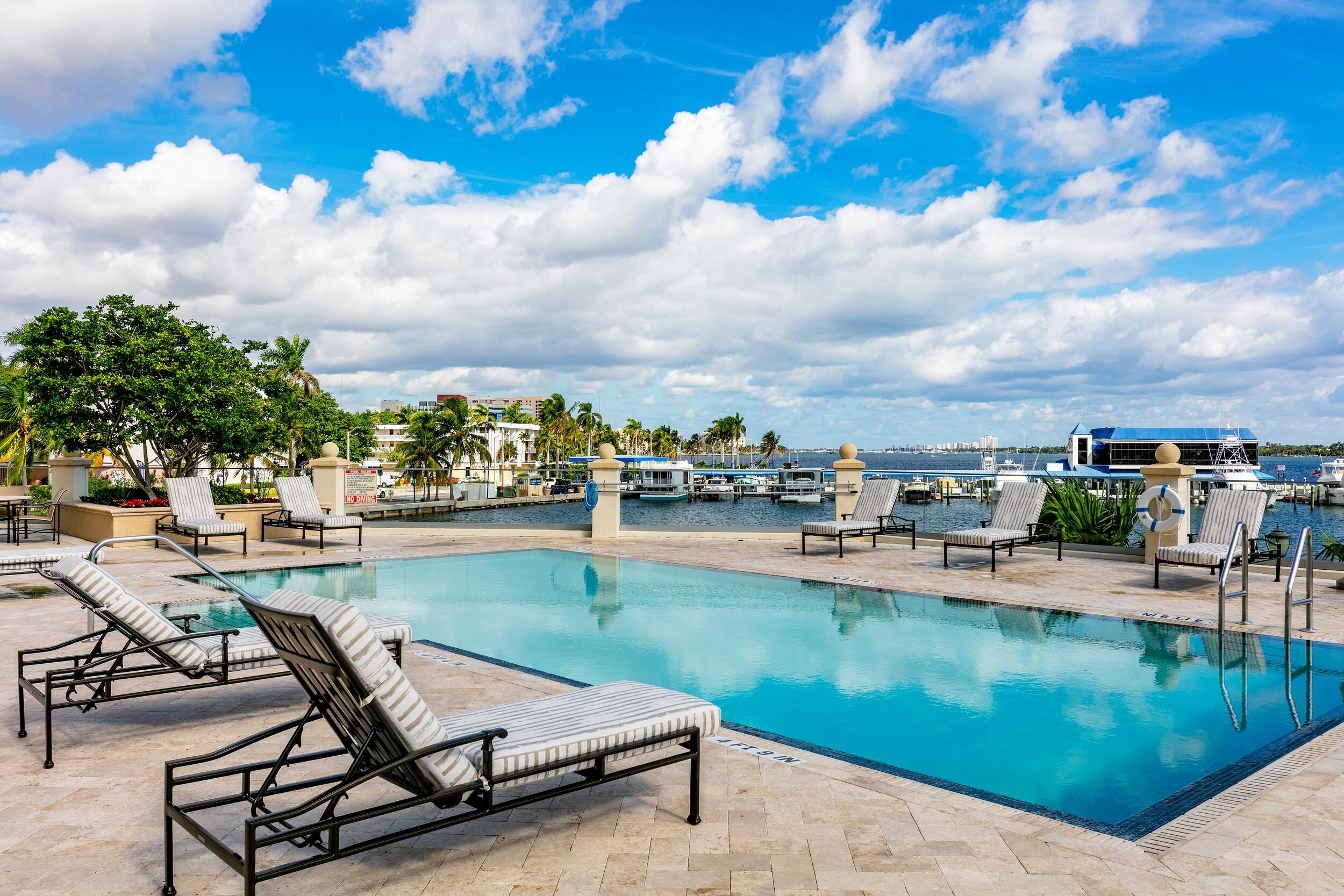 ONE WATERMARK PLACE OF THE PALM BEACHES - Residential