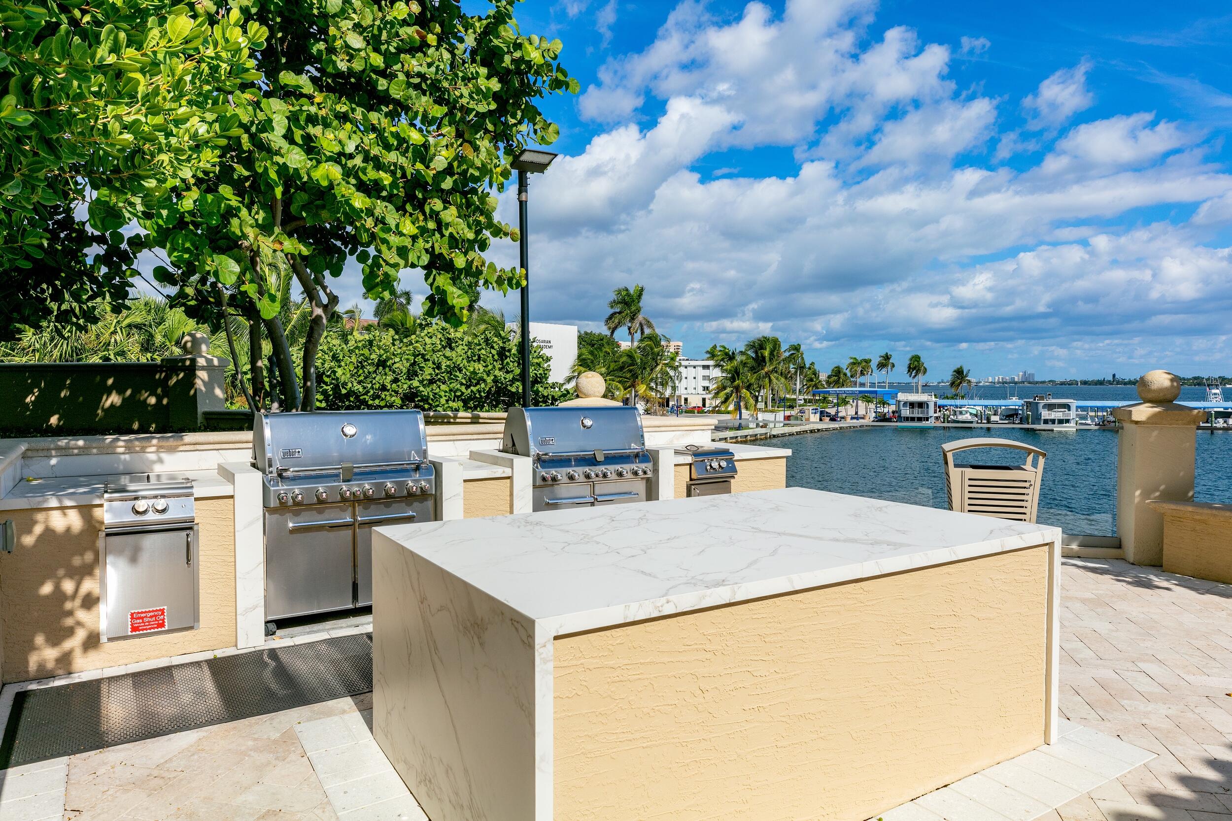 ONE WATERMARK PLACE OF THE PALM BEACHES - Residential