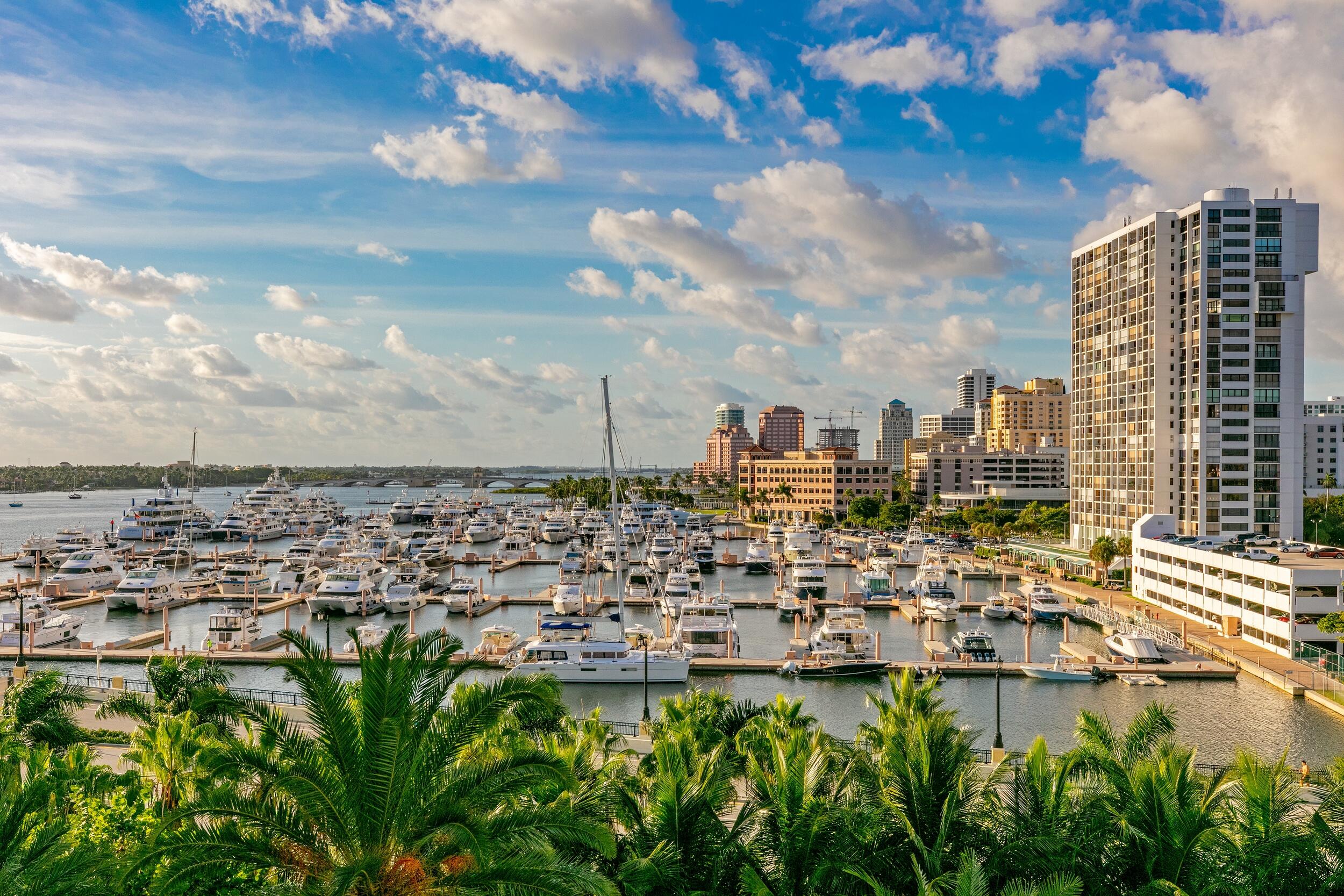 ONE WATERMARK PLACE OF THE PALM BEACHES - Residential