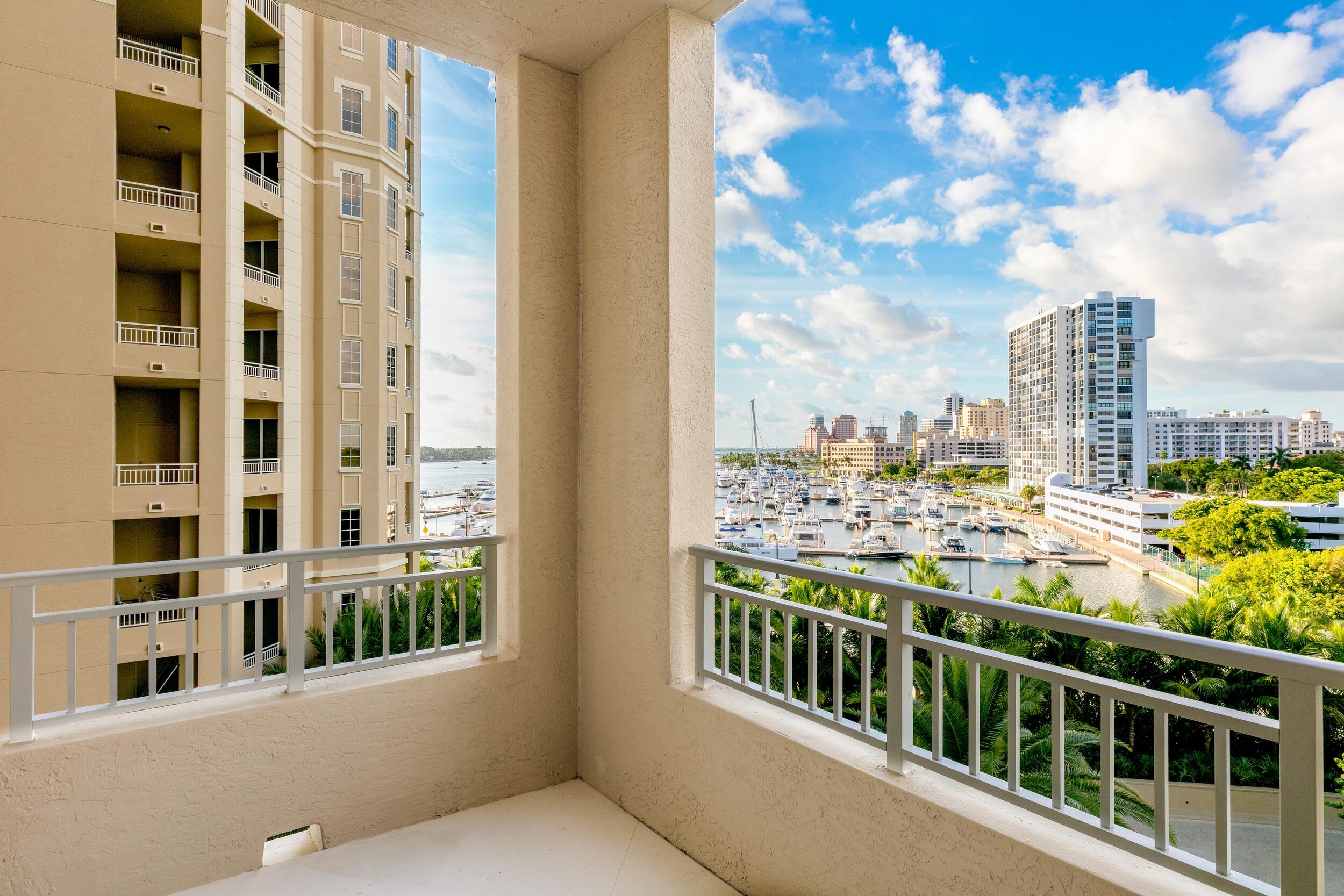 ONE WATERMARK PLACE OF THE PALM BEACHES - Residential