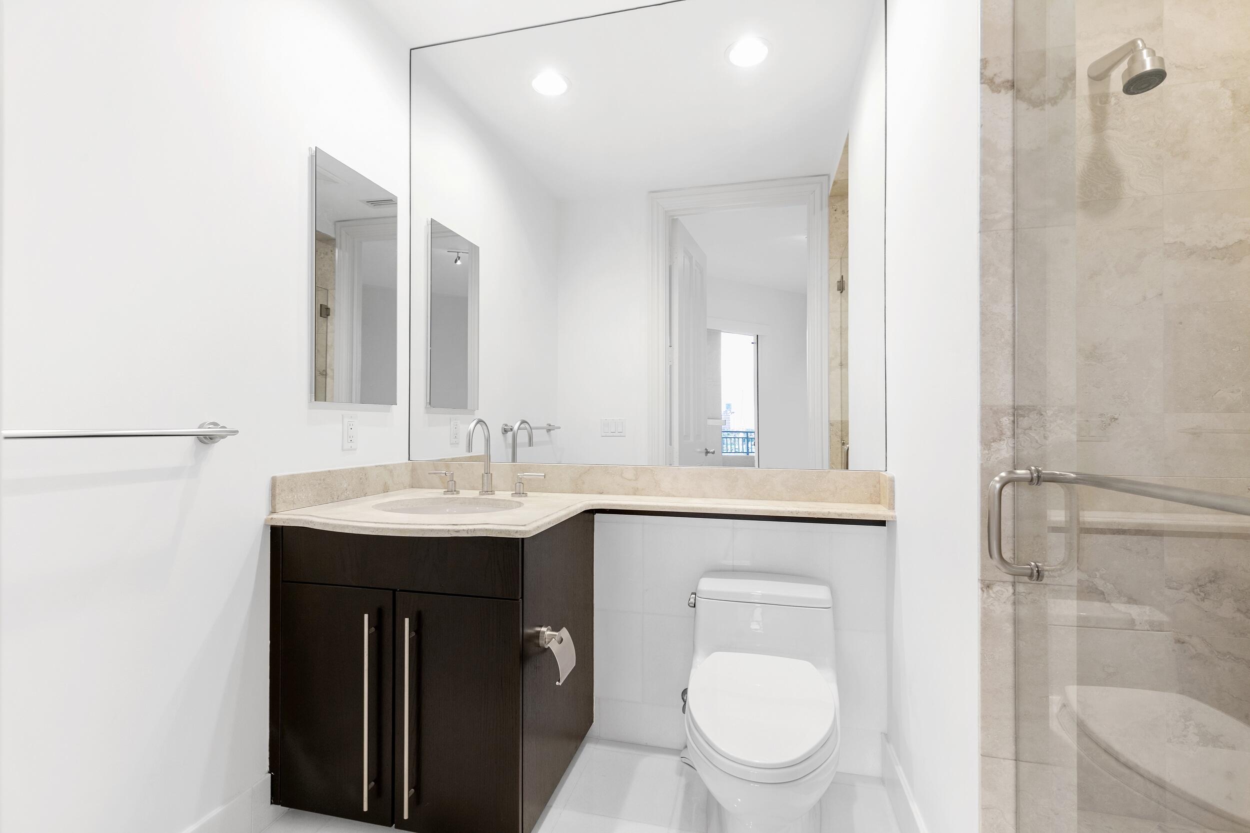 ONE WATERMARK PLACE OF THE PALM BEACHES - Residential