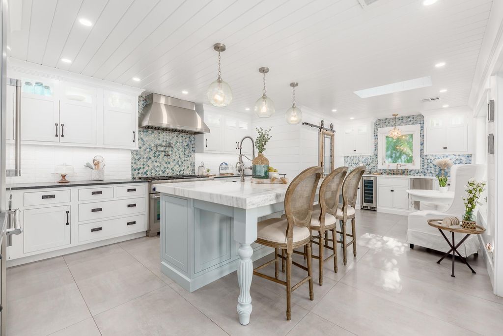 Photo of 85 S Sewalls Point Road, Sewalls Point, FL 34996 (MLS # R10948834)