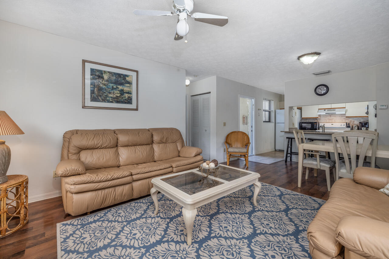 FAIRWAY PALMS CONDO - Residential