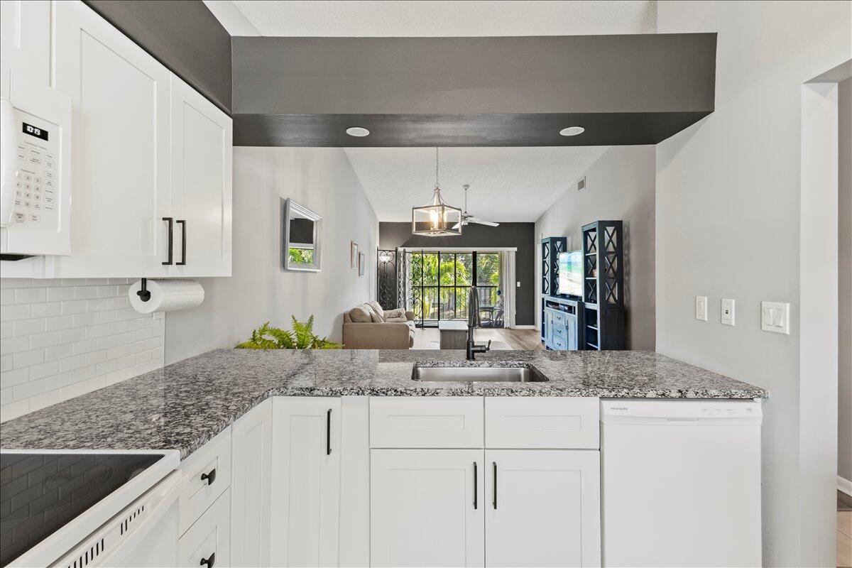SABAL RIDGE CONDO - Residential