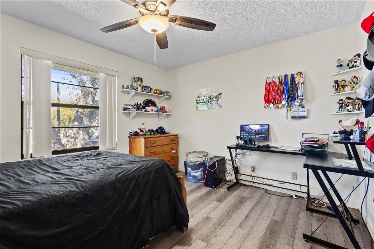 SABAL RIDGE CONDO - Residential