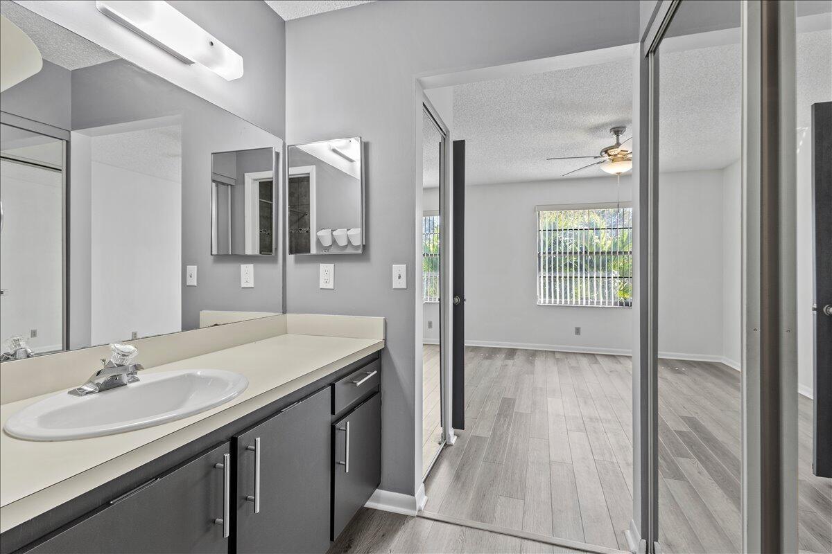 SABAL RIDGE CONDO - Residential