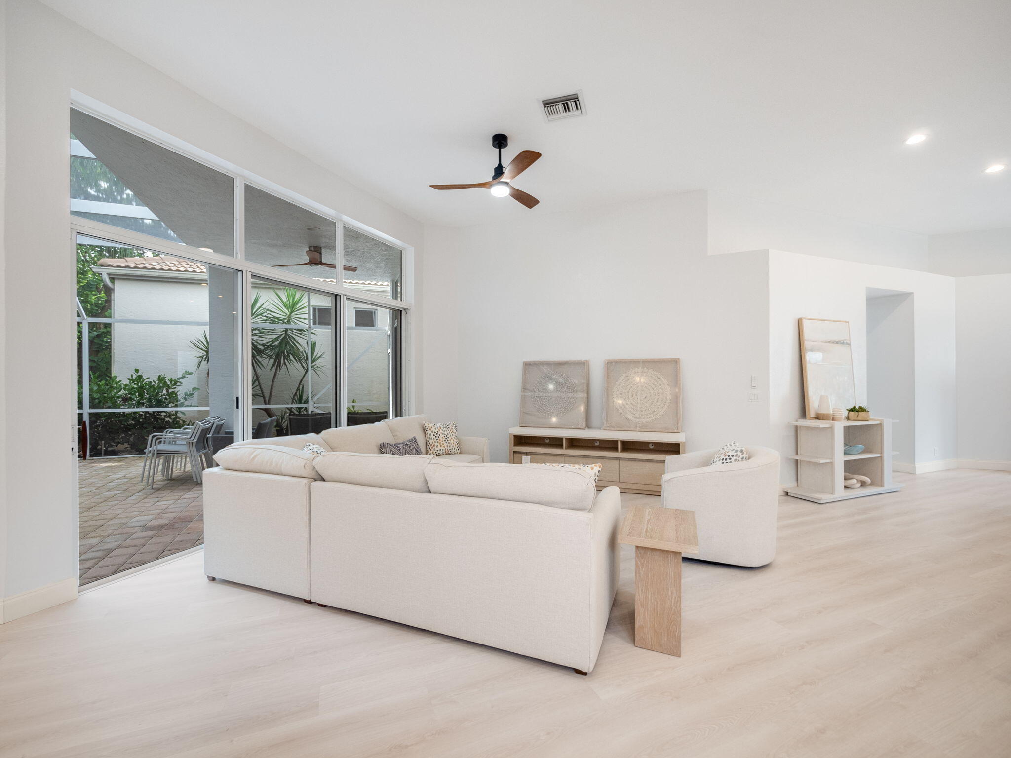 BALLENISLES - Residential Lease